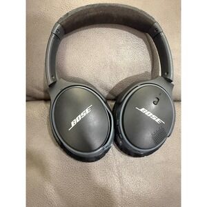 Bose QuietComfort 35 II Wireless Noise Cancelling Over-Ear Headphones Black QC35